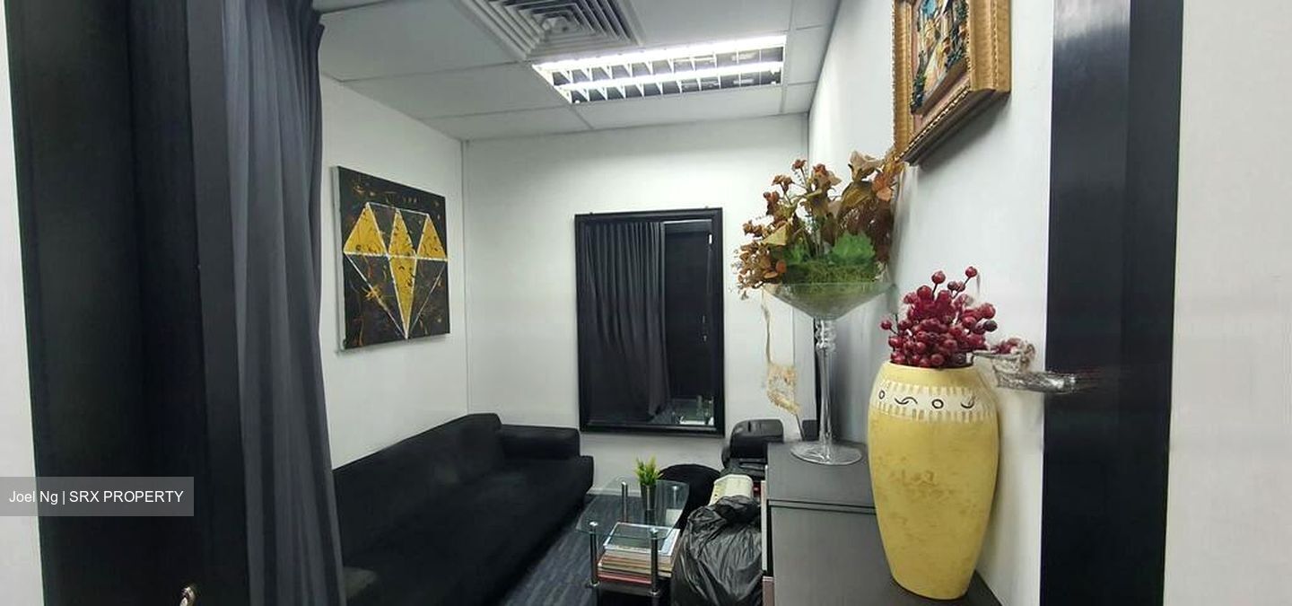 International Plaza (D2), Office #469278021